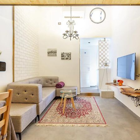 Retro Loft By The Beach★ Tel Aviv Exteriör bild