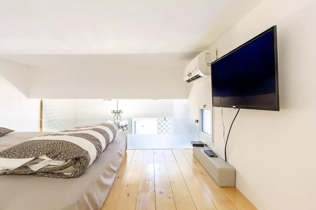 Retro Loft By The Beach★ Tel Aviv Exteriör bild